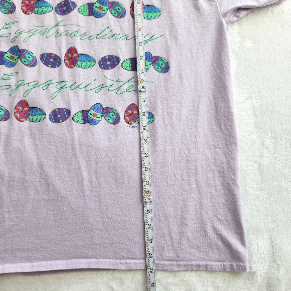 Vintage Easter Egg Graphic Tee Y2K Pastel Purple Gildan Short Sleeve Large - Picture 12 of 13